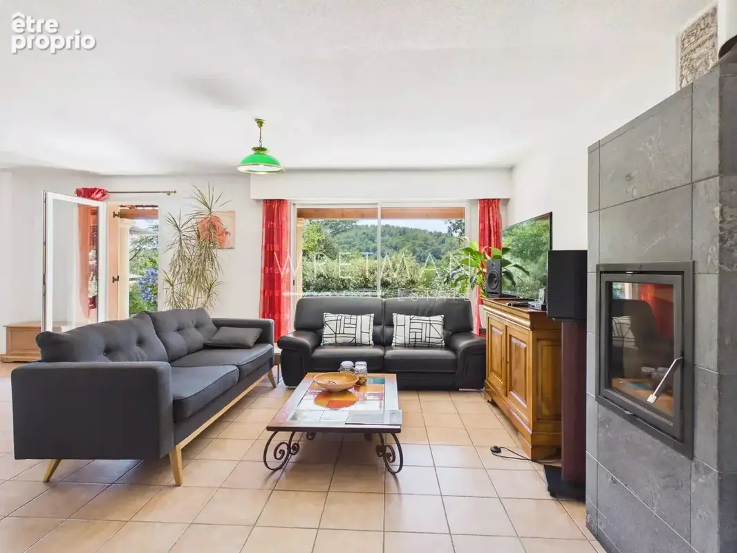 Villa dans un Domaine avec Piscine - photo 6