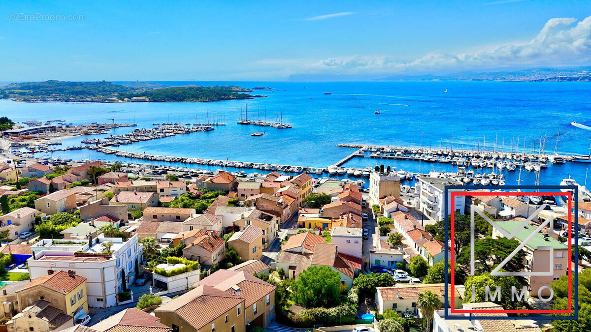 Appartement à SIX-FOURS-LES-PLAGES