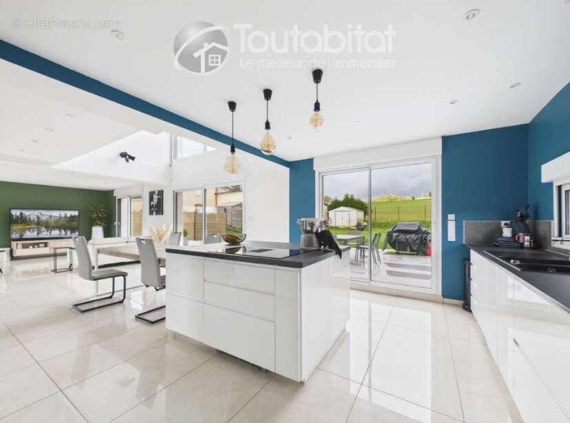 Maison à CHARLEVILLE-MEZIERES