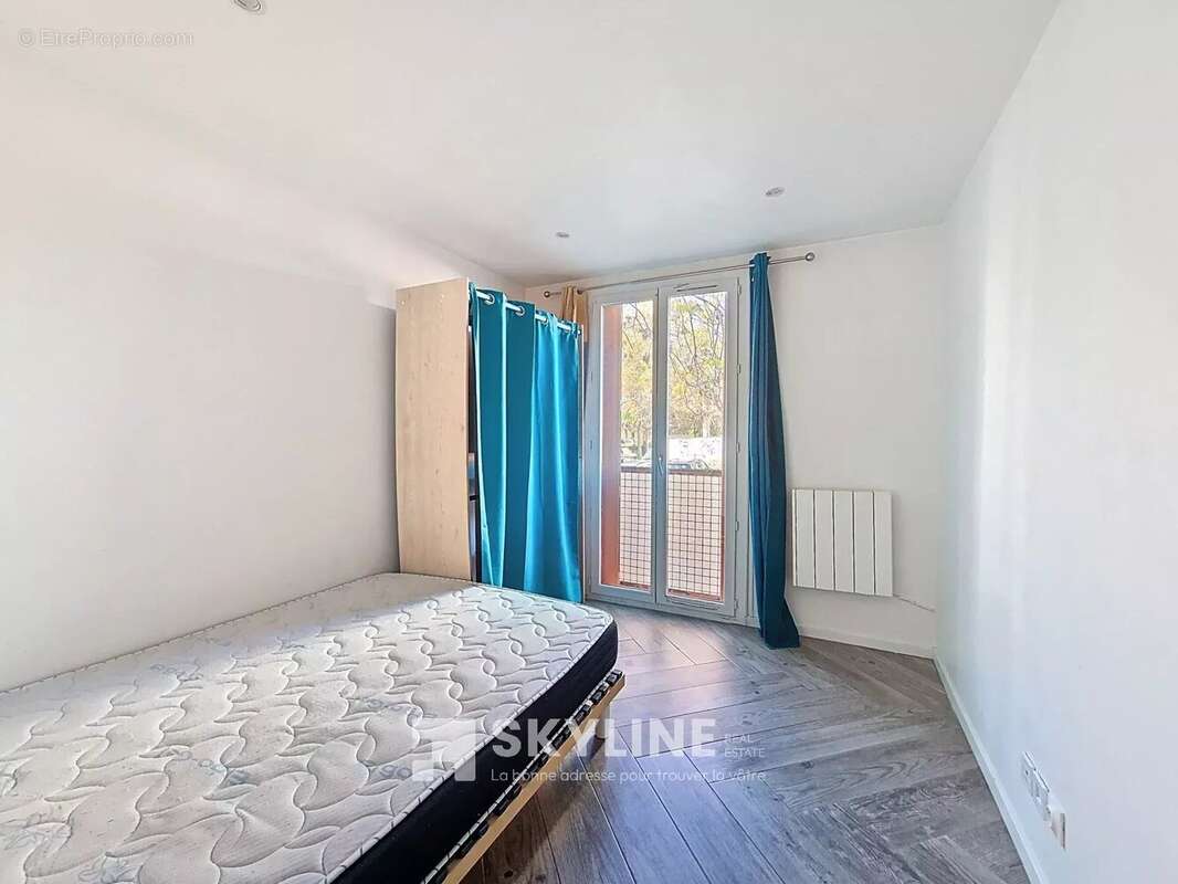 Appartement à MARSEILLE-9E