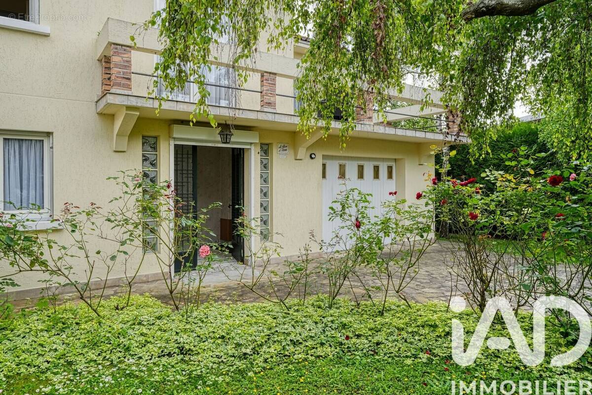 Photo 1 - Maison à COLOMBES