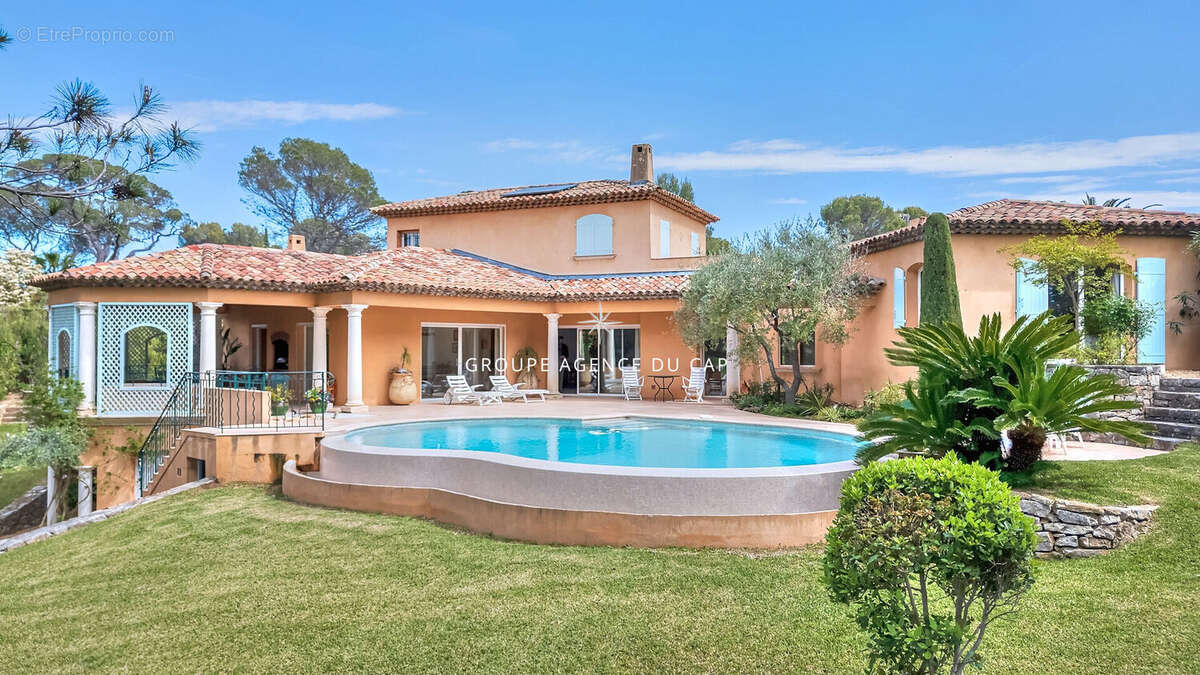 Magnifique vue sur le golf villa 7 pieces avec piscine et double garage - photo 11