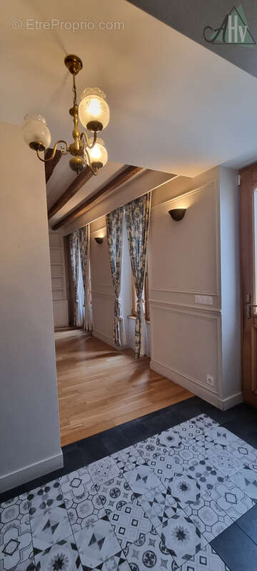 Maison à ESTERNAY