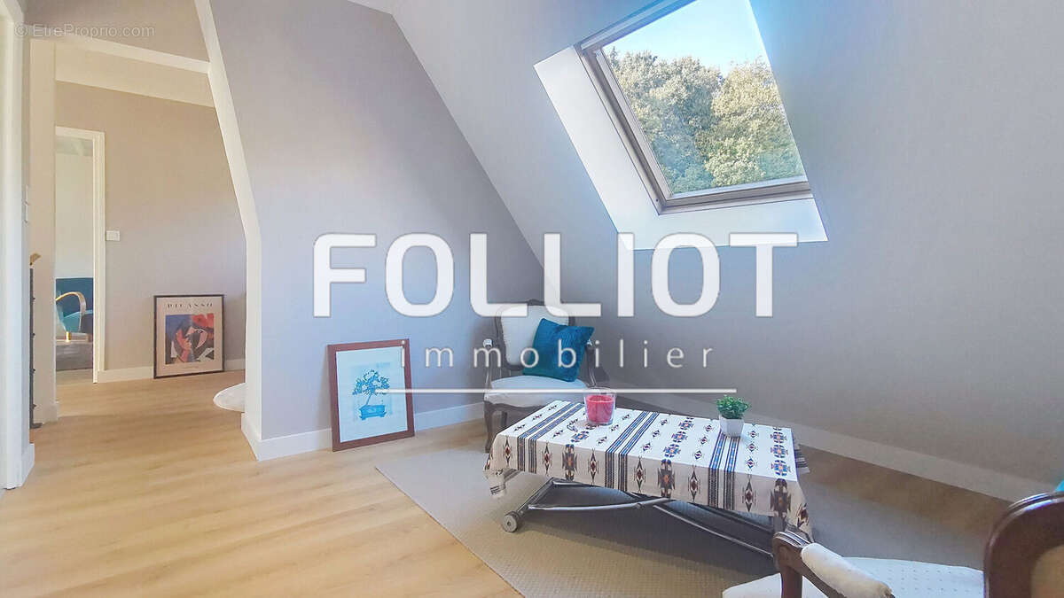 Maison à JULLOUVILLE
