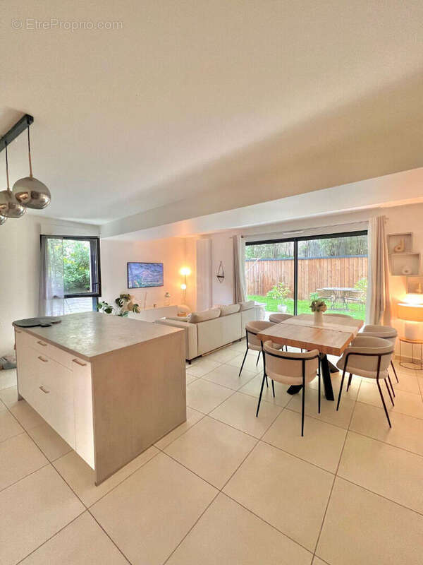 Appartement à DIVONNE-LES-BAINS