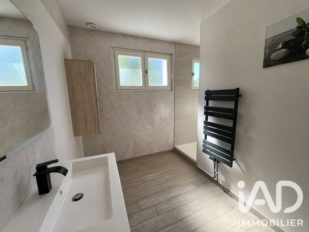 Photo 6 - Maison à SAINT-MARTIN-LA-SAUVETE