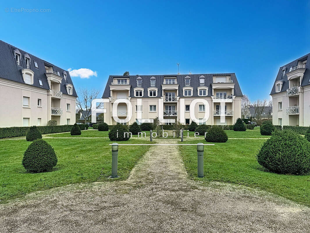 Appartement à MATHIEU