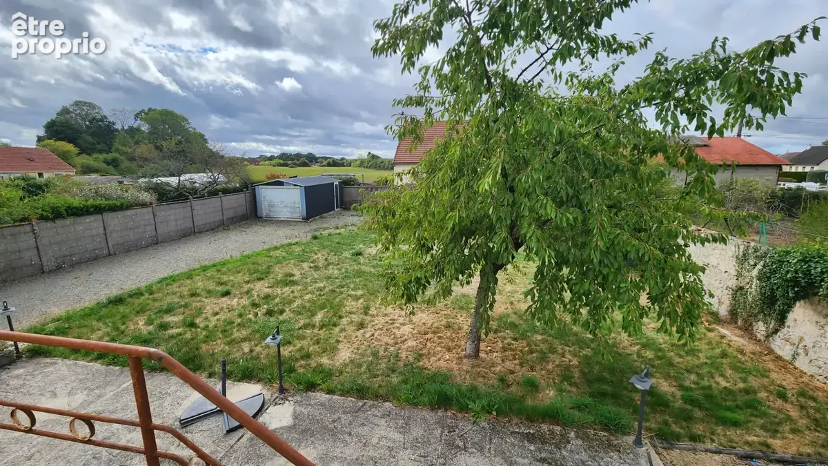 Proche foret et village avec gare - photo 7