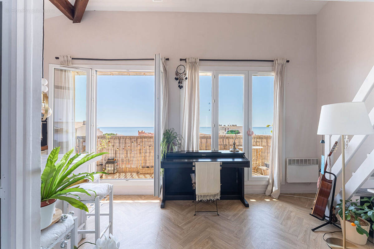 Appartement à SAUSSET-LES-PINS