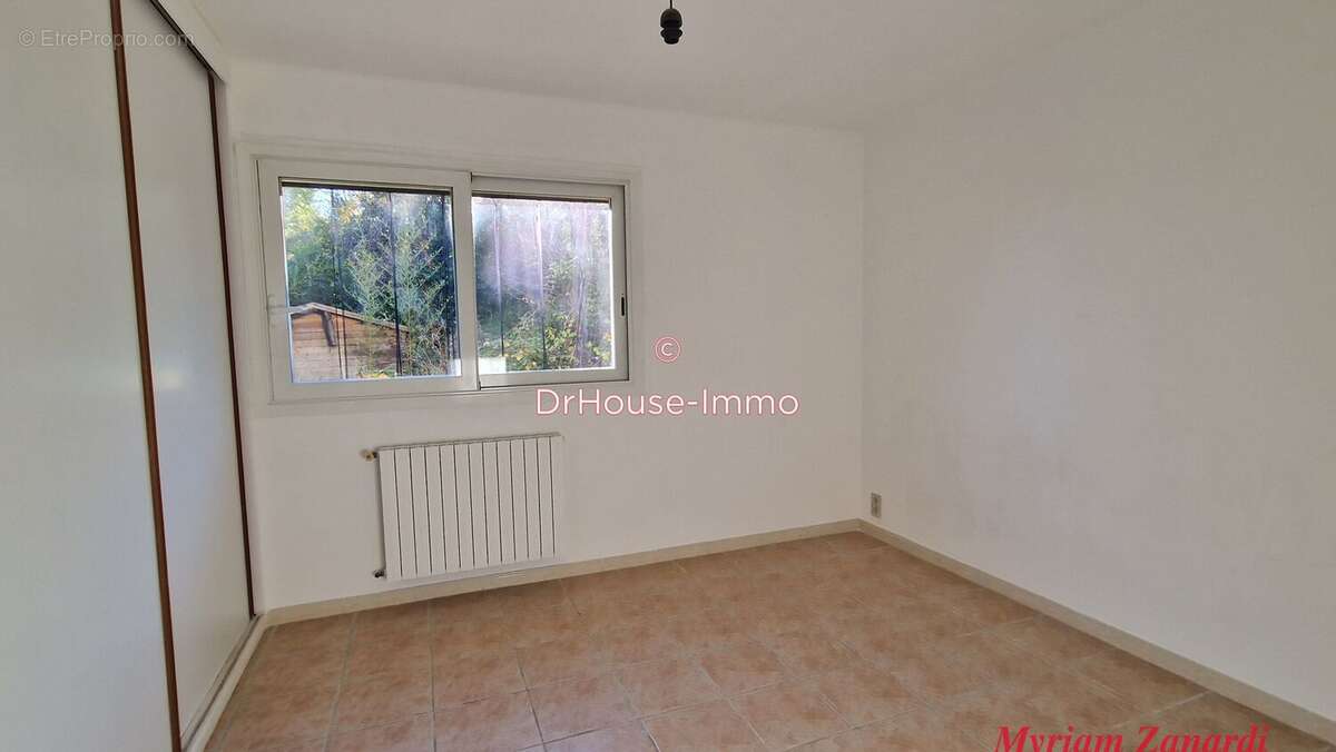 Appartement à MANDELIEU-LA-NAPOULE
