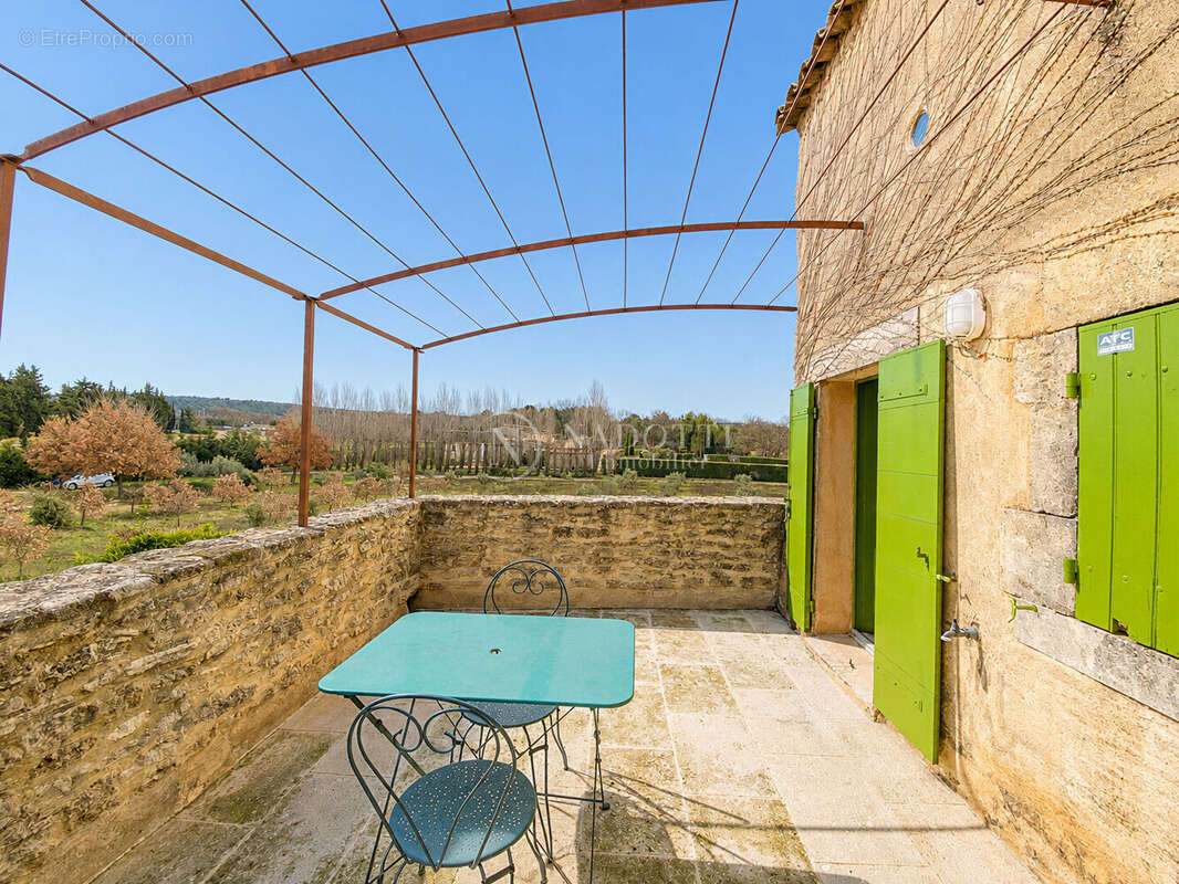 Mas  à Gordes, dans un hameau à proximité de toutes les commodités - photo 8