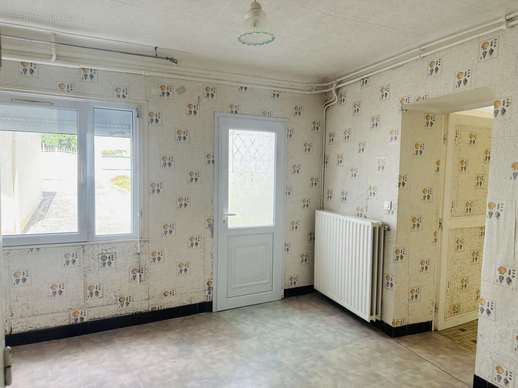 Maison à SOULAIRE-ET-BOURG