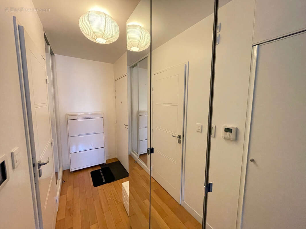 Appartement à PARIS-18E