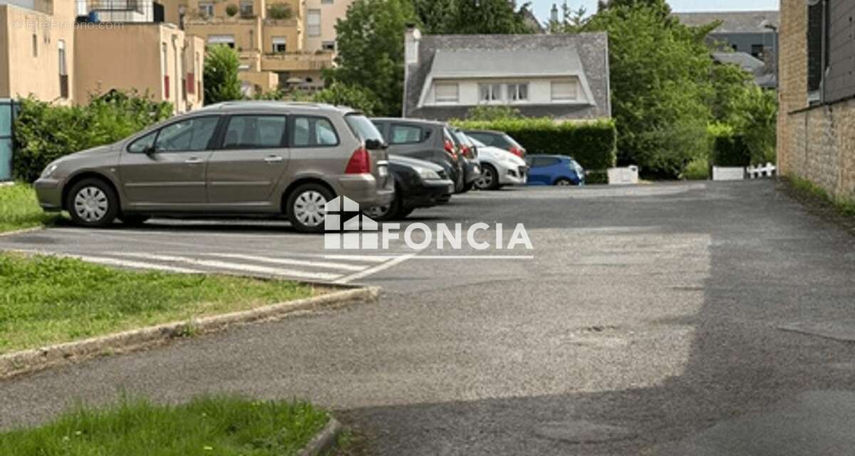 CHARLEVILLE - MÉZIÈRES - Appartement 1 P de 32m2 avec loggia, parking privé, cave - photo 8