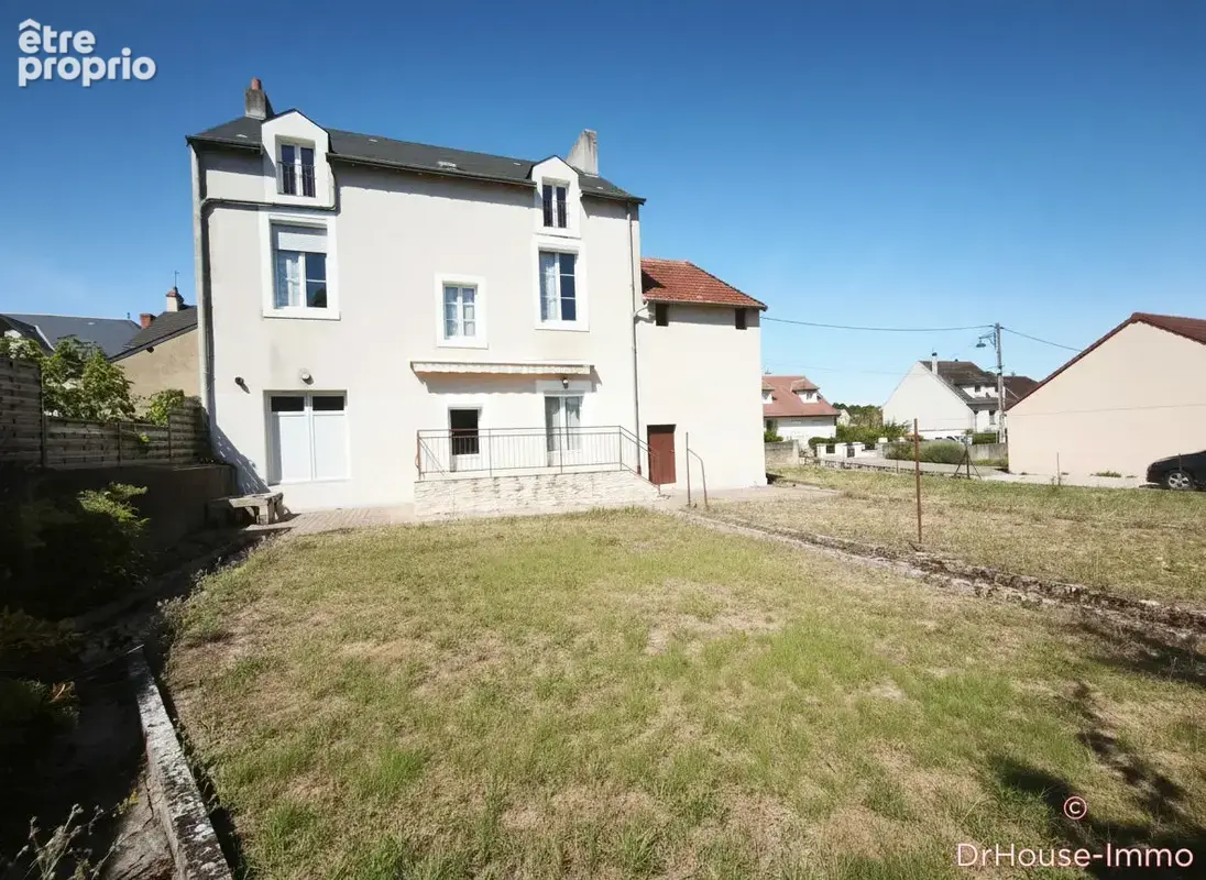 Maison 5 pièces 112 m² à vendre à Argenton-Sur-Creuse (36200) - photo 1