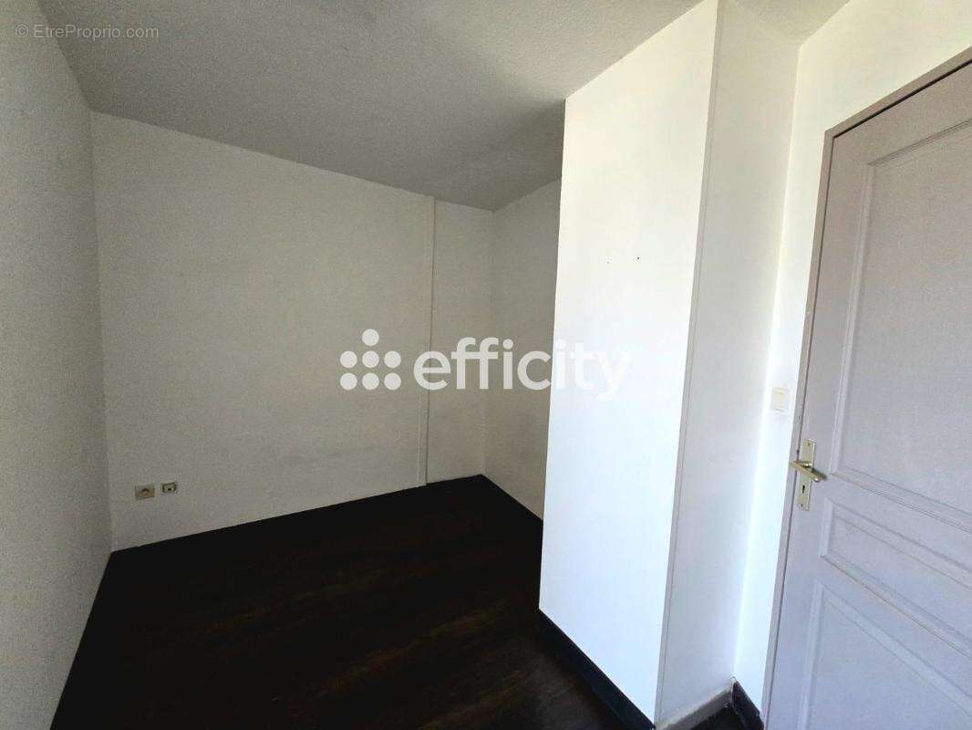 Appartement à SAINT-DENIS