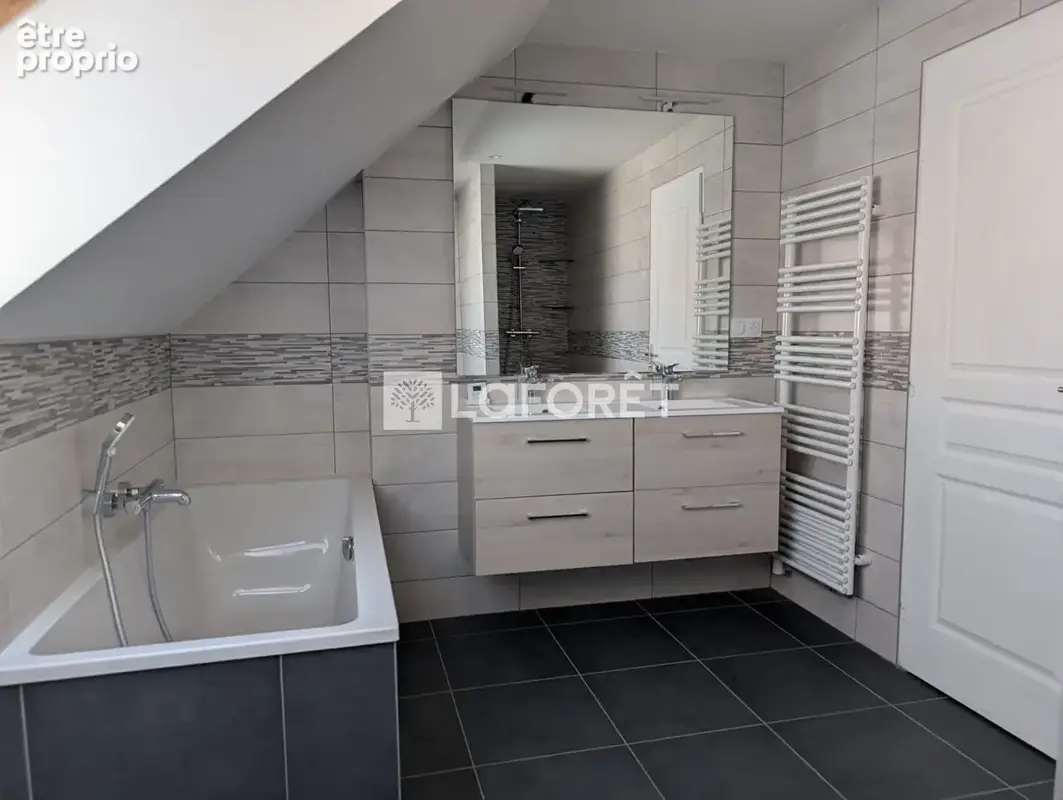 Maison CHEMAUDIN - Calme et proche commodités - photo 8