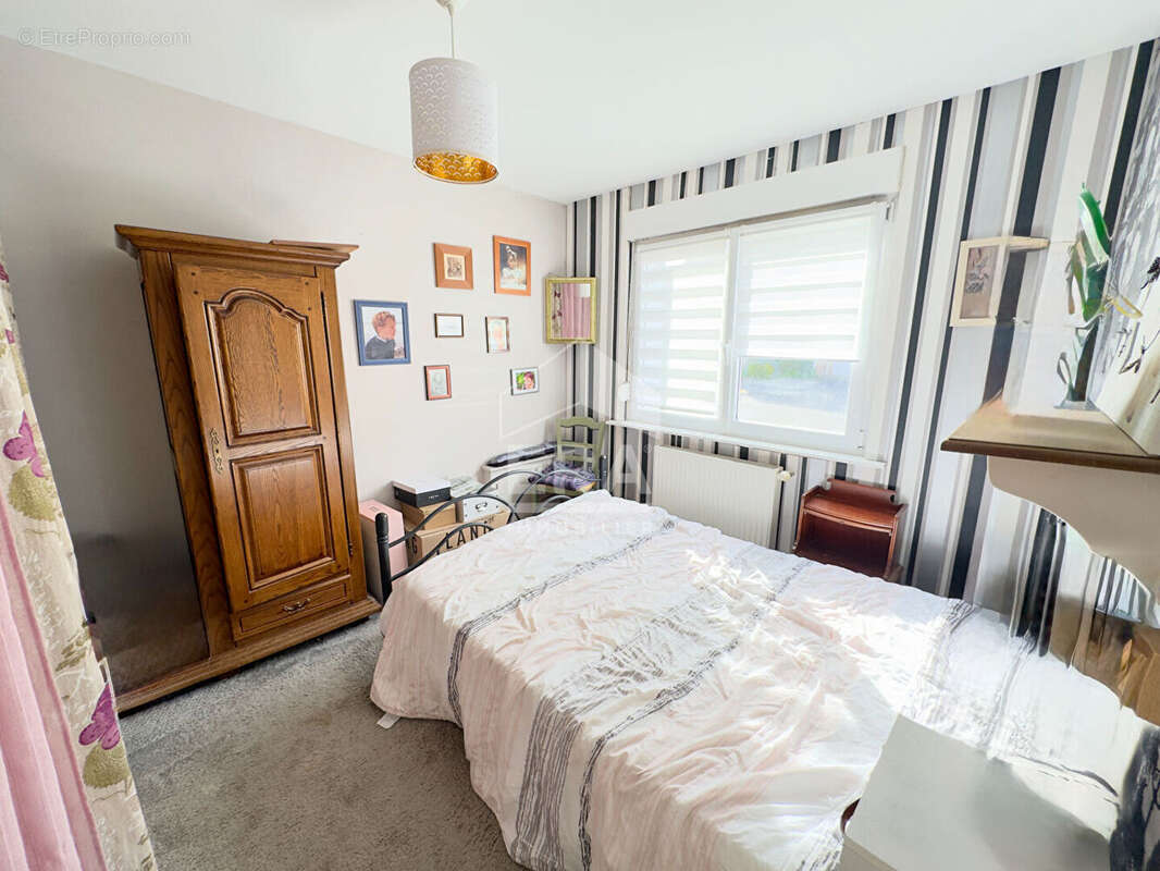 Maison à SAINT-MARTIN-BOULOGNE