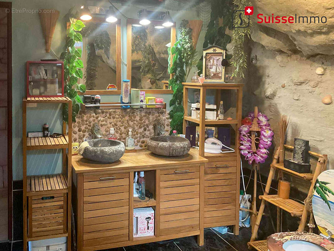 Maison à MONTBOUTON