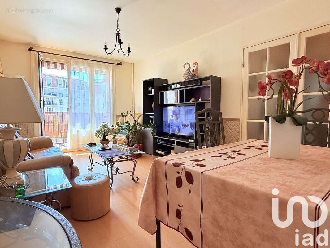 Photo 2 - Appartement à CHELLES