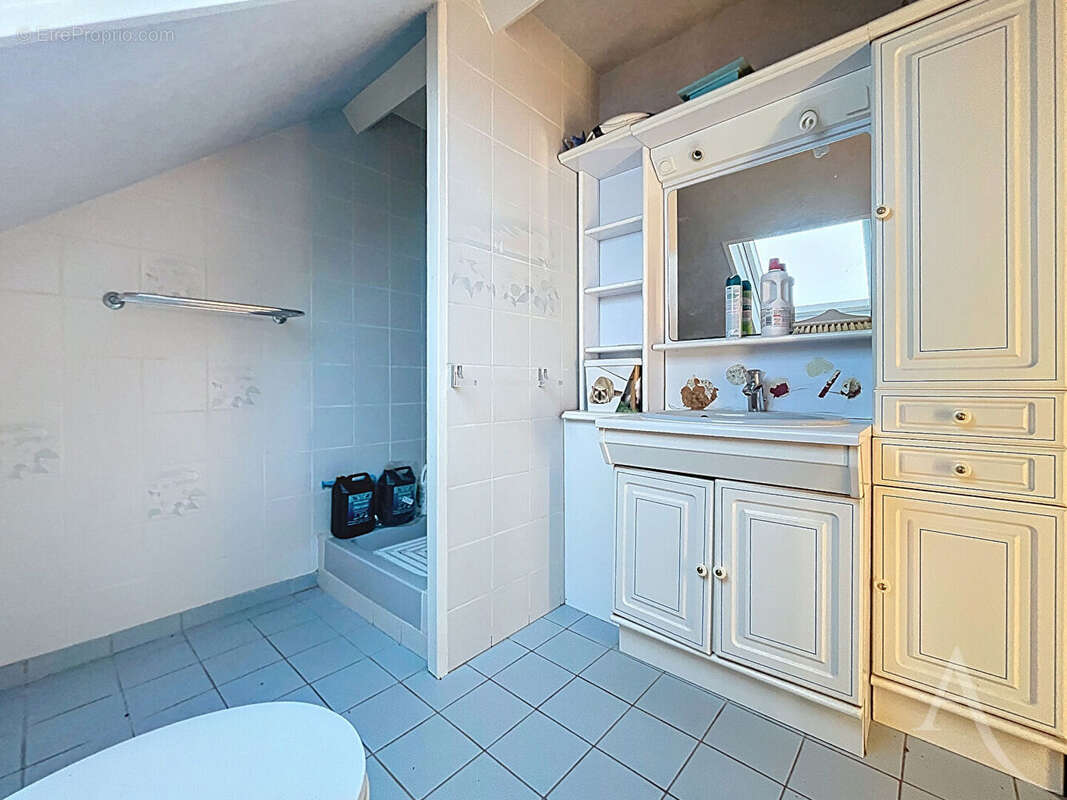 Maison à LES MUREAUX