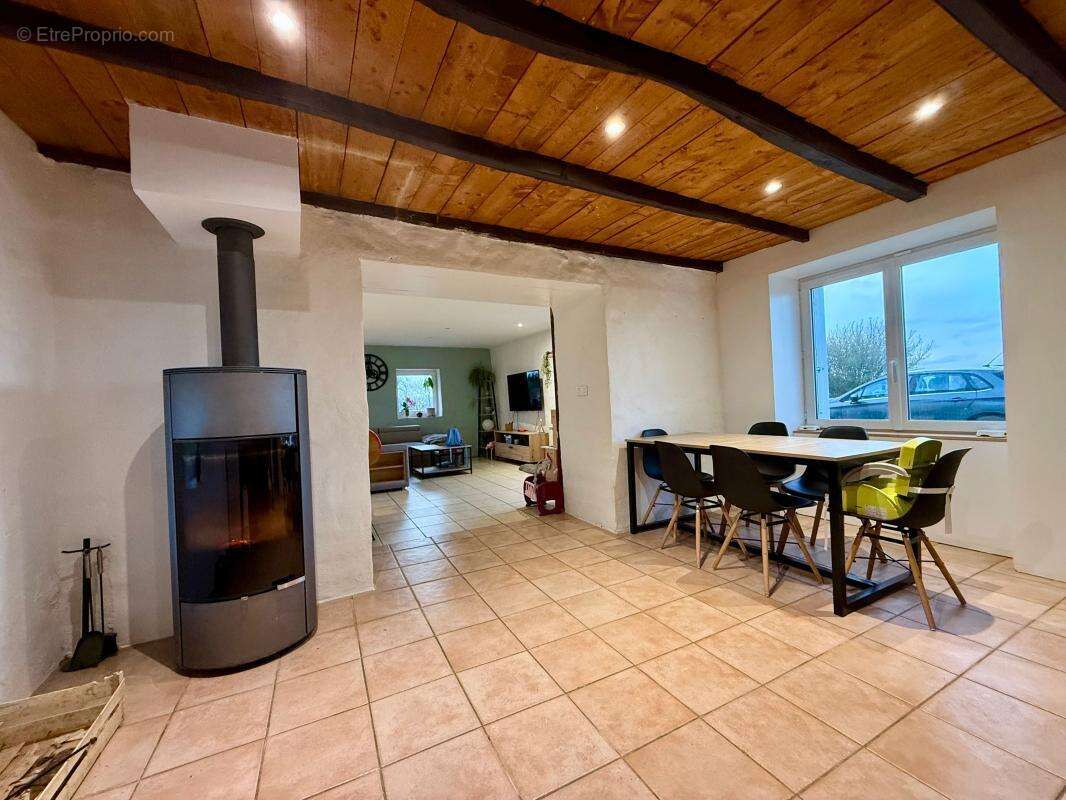 Maison à SAINT-THEGONNEC