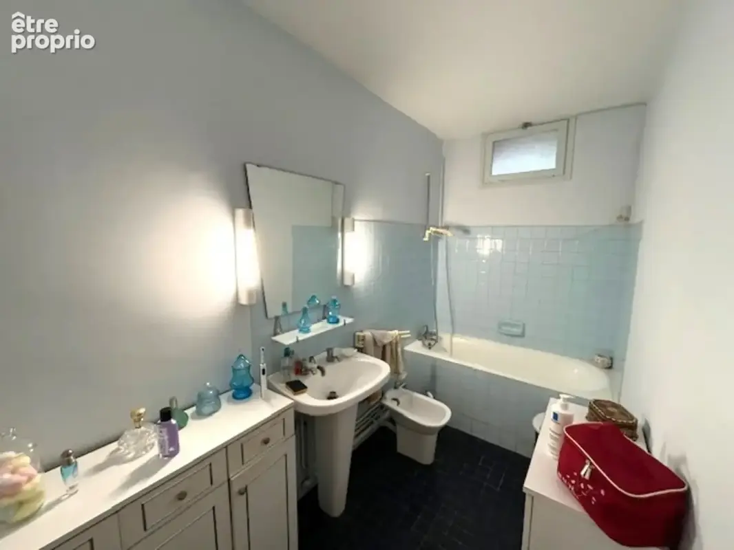 Appartement 70m², 2 chambres Quartier Bel Air LA ROCHELLE (17) - photo 4