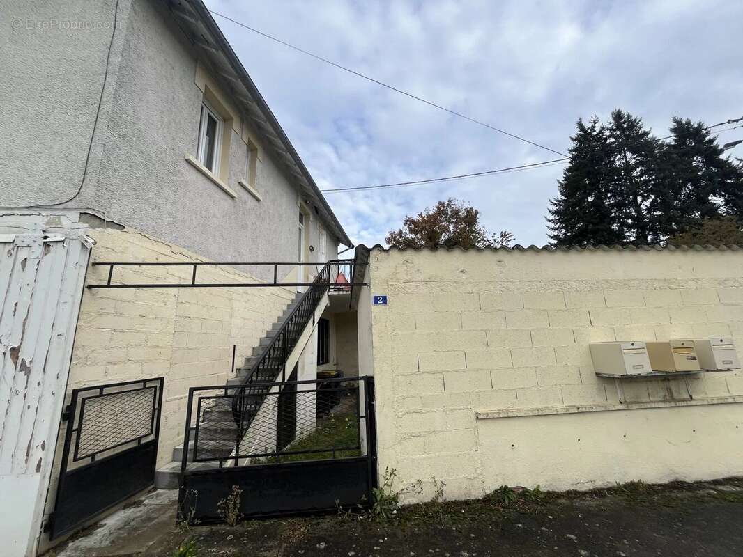 Maison à JOUET-SUR-L&#039;AUBOIS