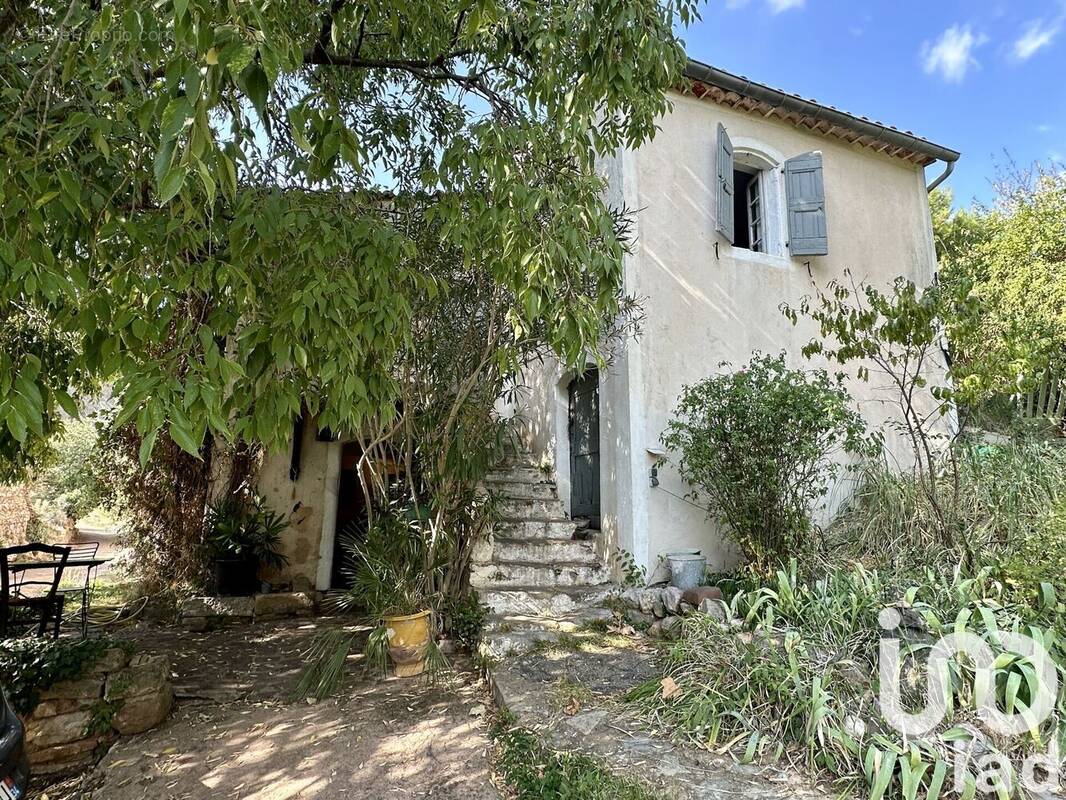 Photo 1 - Maison à SAINT-SATURNIN-DE-LUCIAN