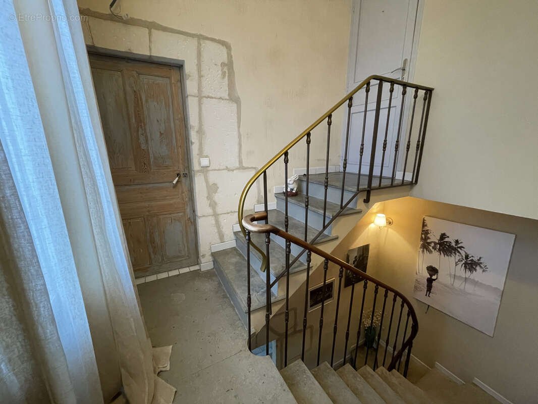 Maison à BELLEGARDE