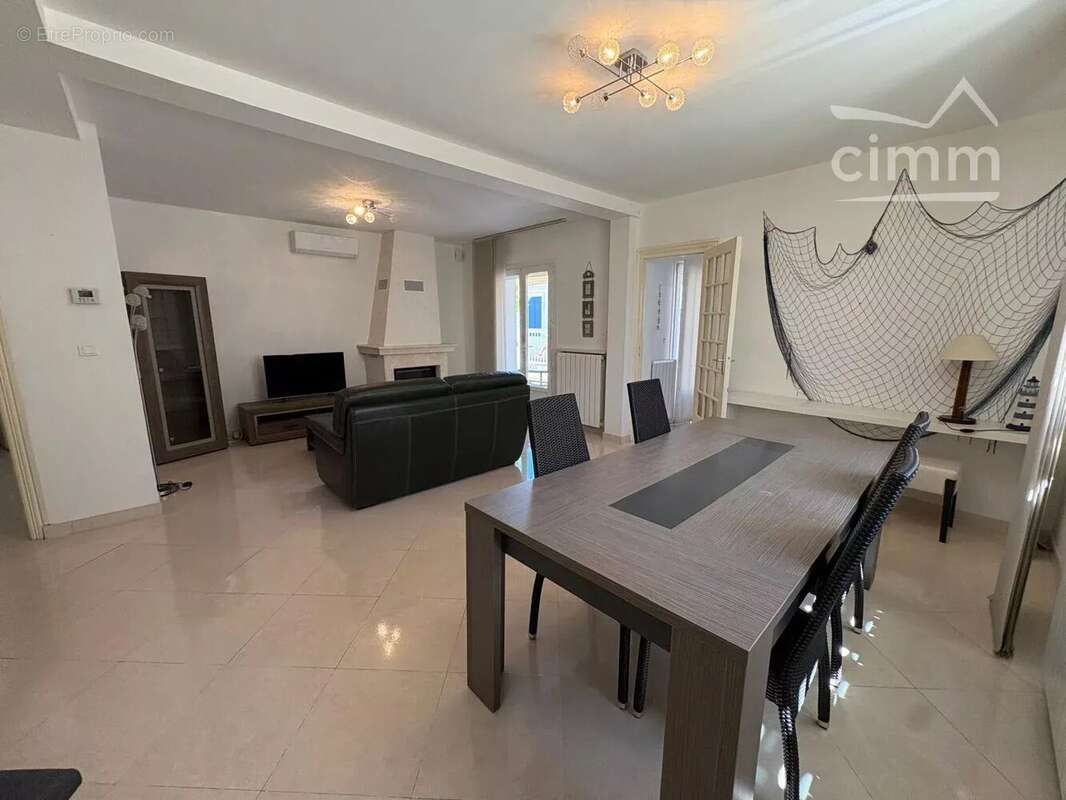 Maison à VALRAS-PLAGE