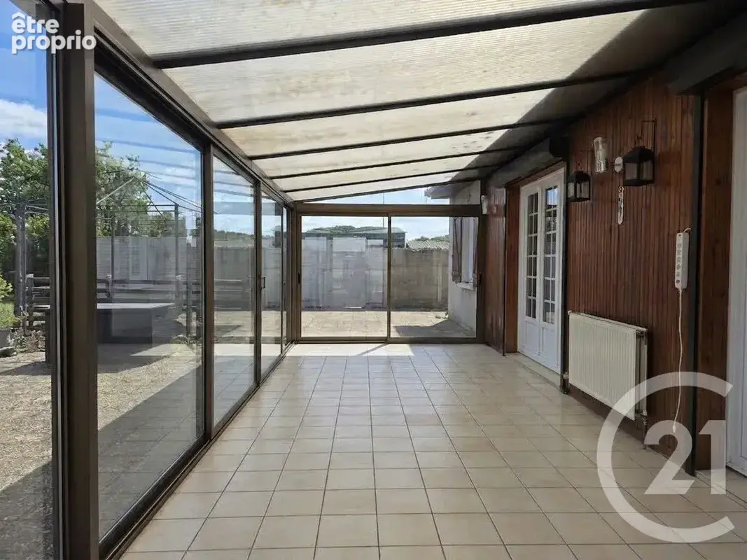 Maison 5 pièces 127 m² à vendre à Le Plessis-Belleville (60330) - photo 2