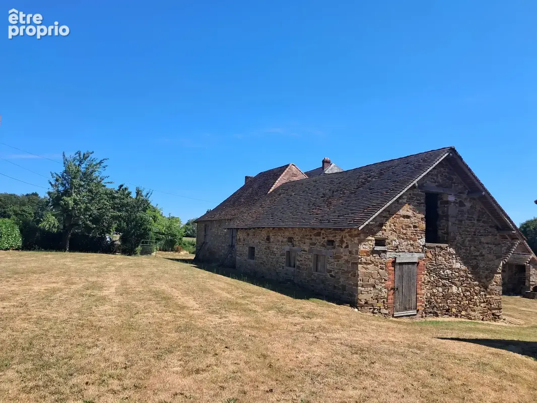 Bel ensemble immobilier avec 1,45 ha à saint-cyr-les-champagnes - photo 13