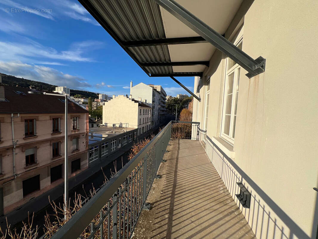 Appartement à SAINT-ETIENNE