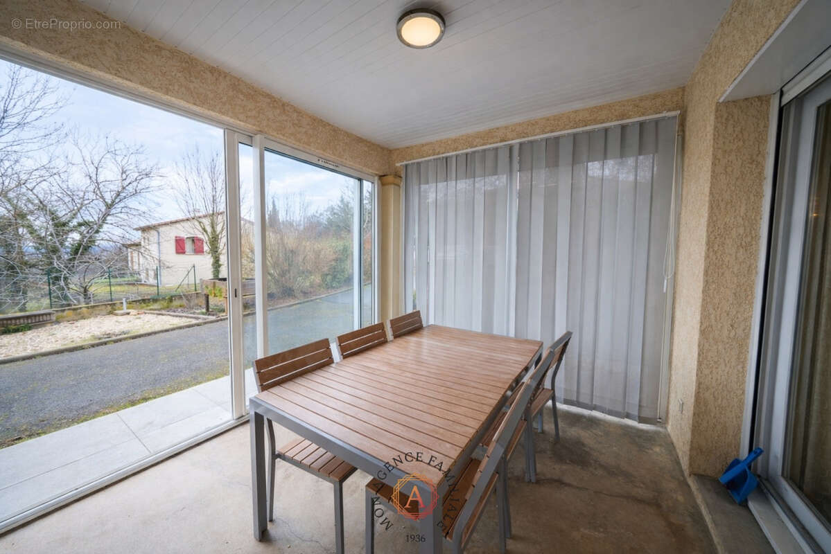 Maison 4 pièces de 130 m2 - photo 8