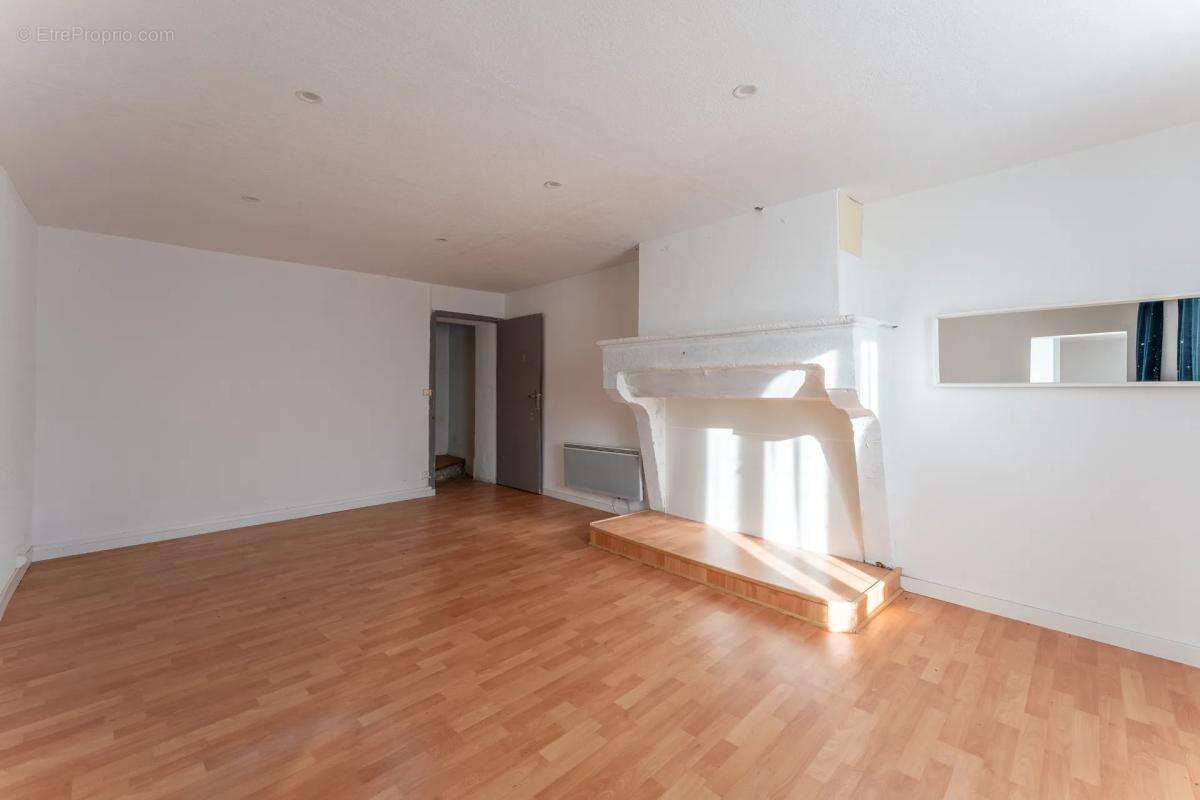 Maison à SAUVETERRE-DE-GUYENNE