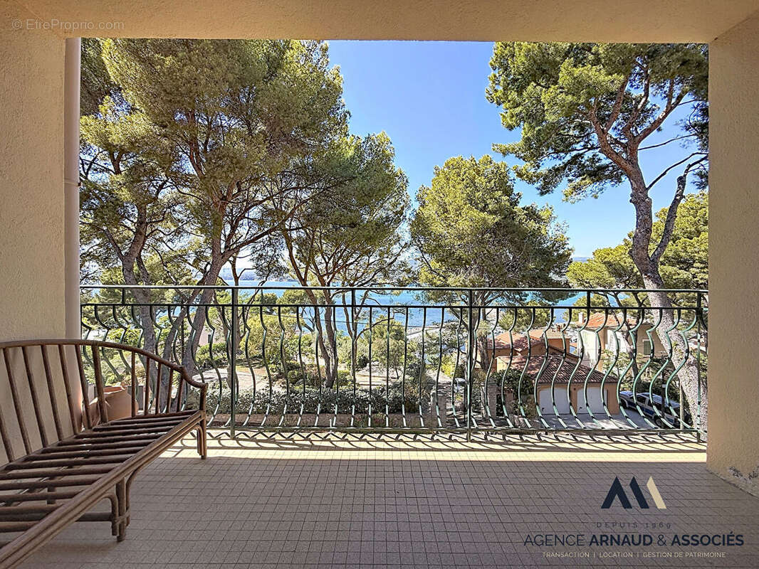 Appartement à SAINT-CYR-SUR-MER