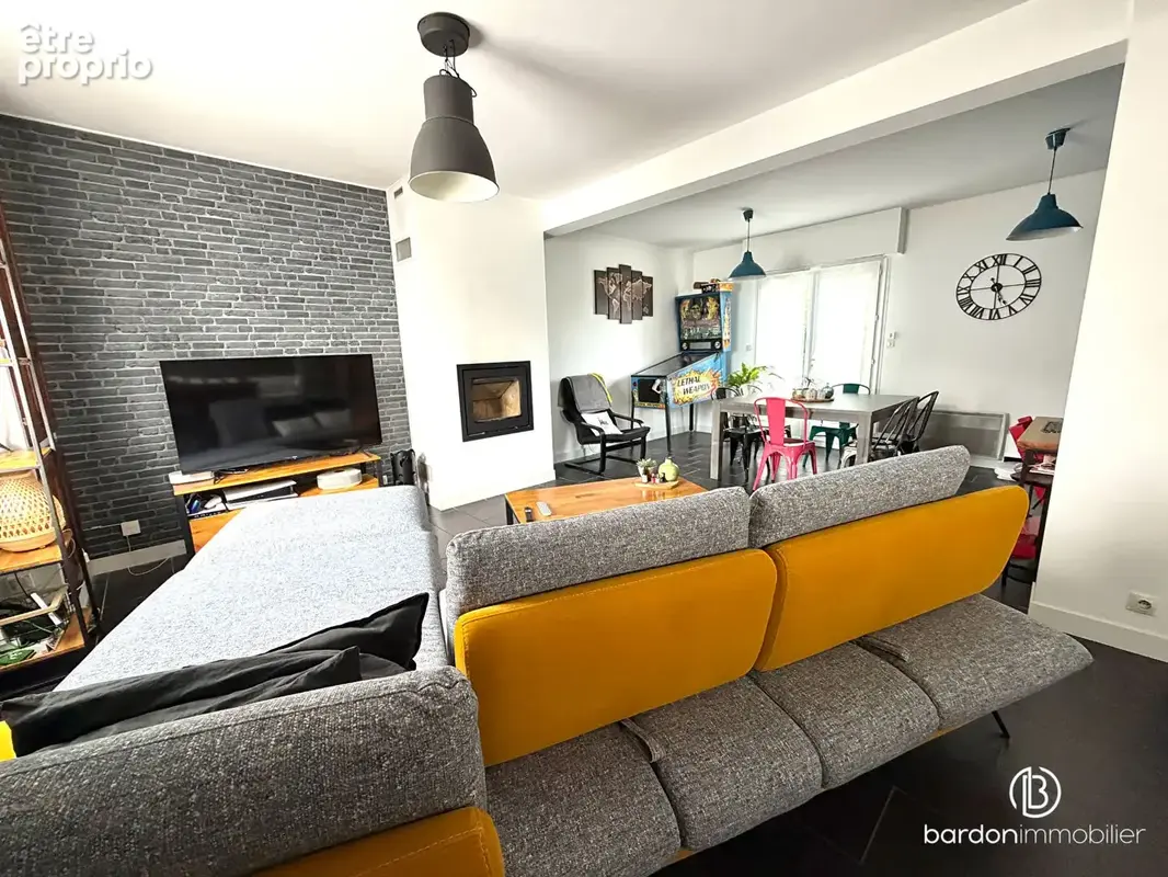 Maison 6 pièces - 4 Chambres- Centre Bourg de Froidfond - photo 4