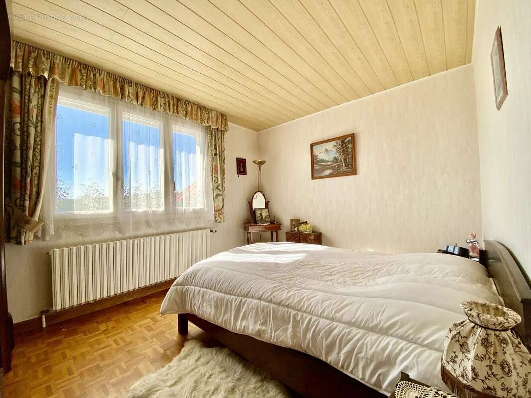 Maison à HOULBEC-COCHEREL