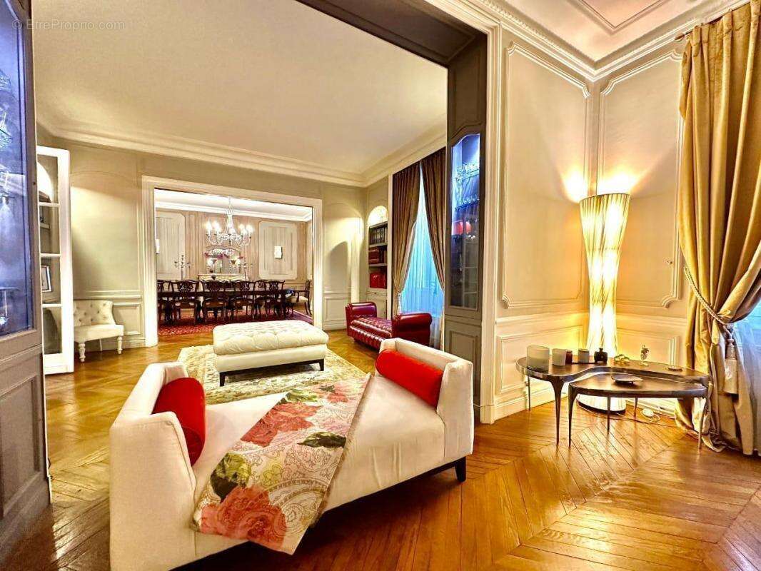 À VENDRE – Exceptionnel appartement de 242 m² à Paris 16e – à 100 m2 du Trocadéro - - photo 7