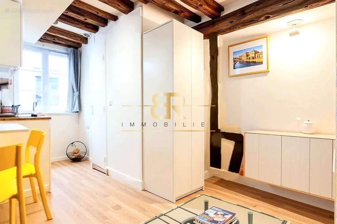 Appartement à PARIS-11E