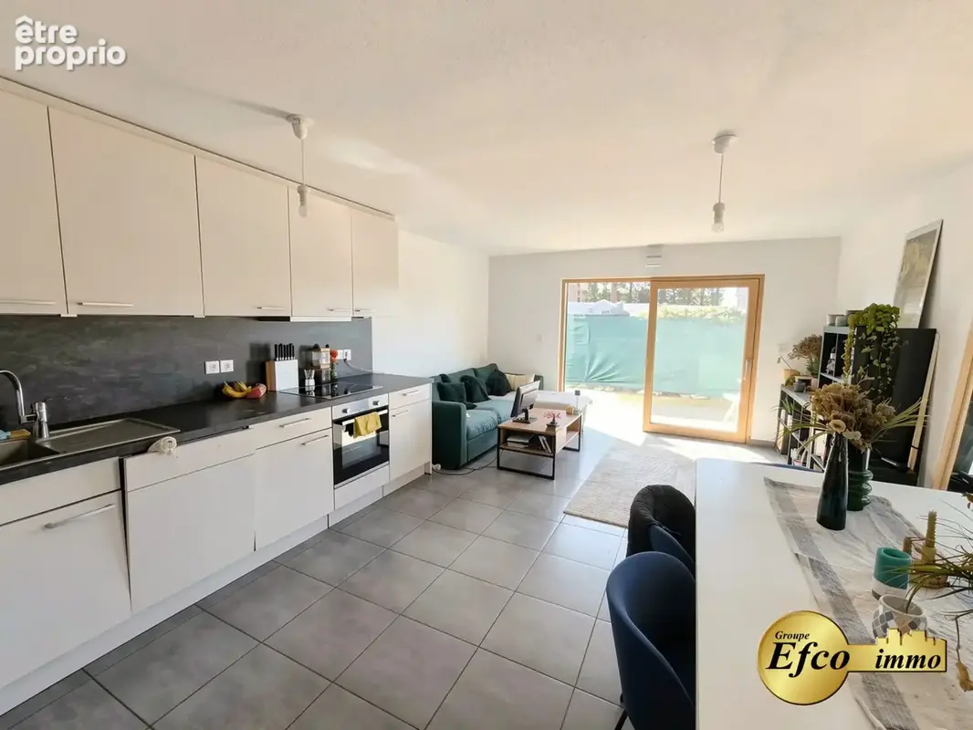 Appartement 2 pièces 52 m² à vendre à Saint-Louis (68300) - photo 2