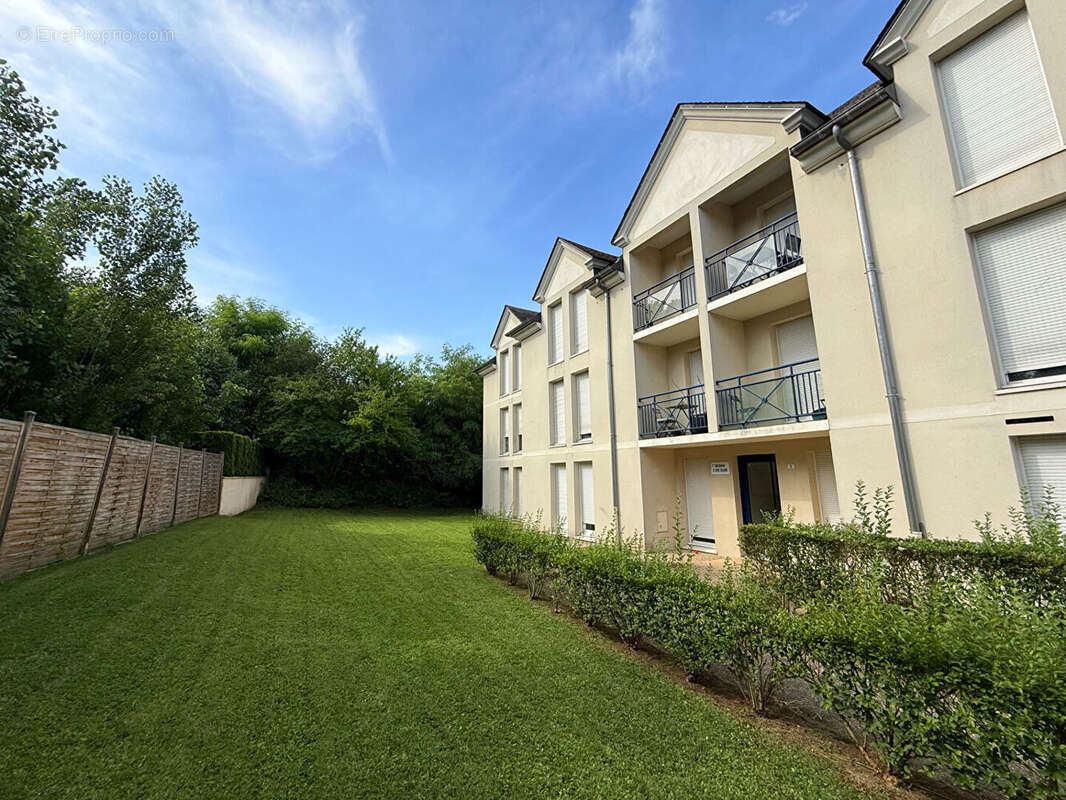 Appartement à VERNEUIL-EN-HALATTE