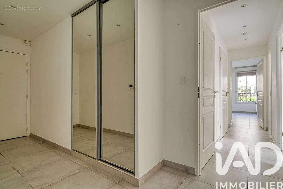 Photo 8 - Appartement à LE PLESSIS-ROBINSON