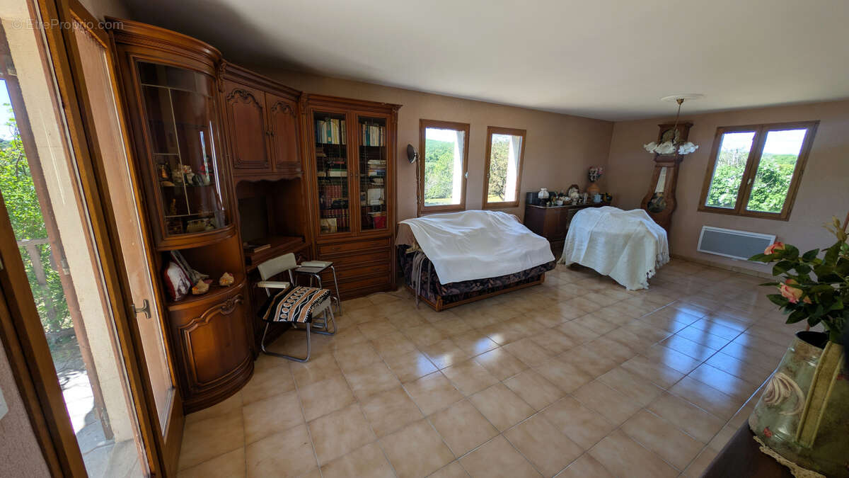 Maison sans vis-à-vis, au calme et avec terrain arboré - photo 4