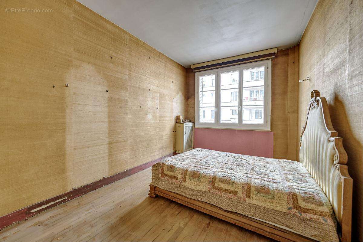 Appartement à ISSY-LES-MOULINEAUX