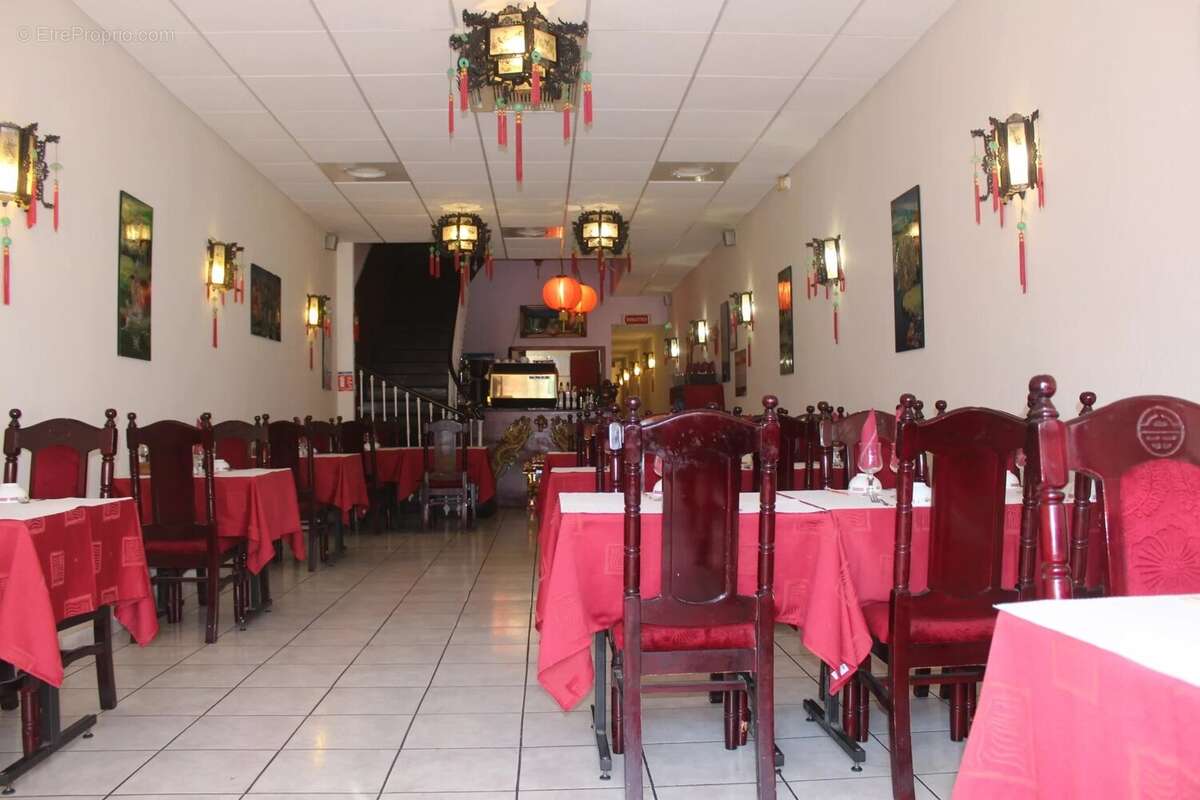 Vente Murs + FOnds de commerce - MONTREJEAU - photo 2