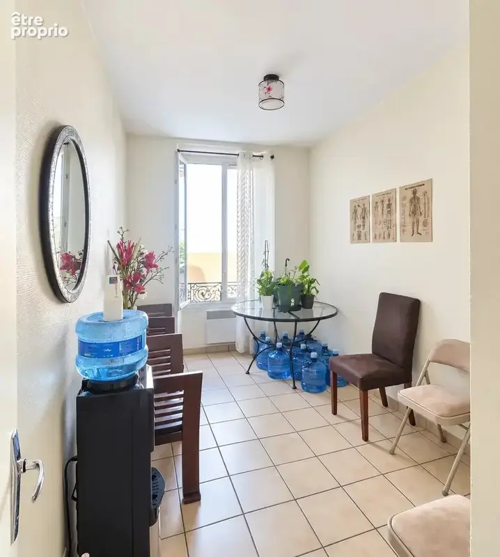 Appartement 4 pièces avec terrasse - Carré d'Or - Locataire en place - photo 3