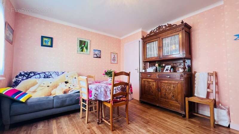 Département Finistère (29) – À vendre à Quimper : Maison T6 de 90 m² habitable avec terrain de 720 m² avec garage - photo 11