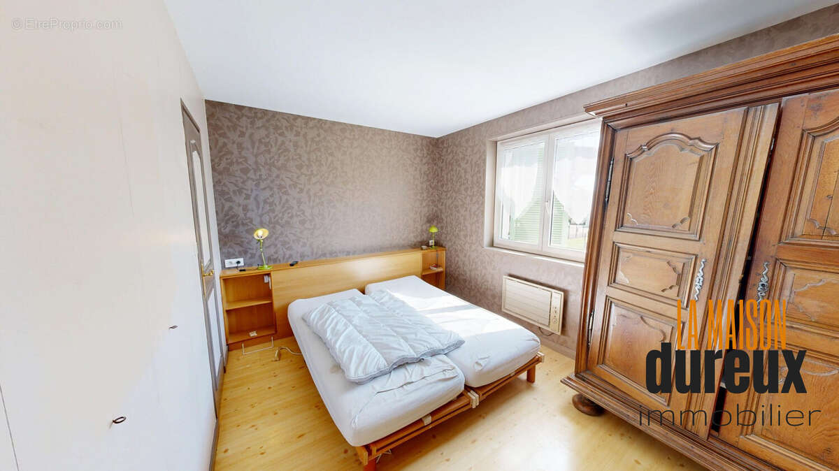 Maison à ARC-LES-GRAY